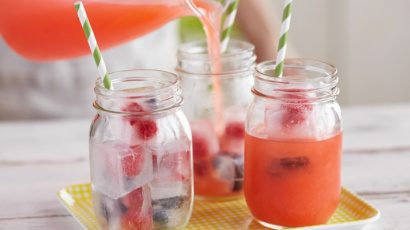 Cocktail rafraîchissant à base de fraises 