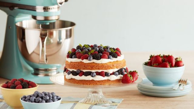 Zacht fruit taart recept | frambozen, bramen, blauwe bes taart